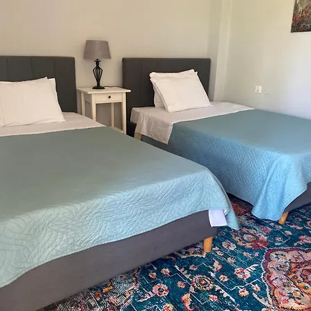 2 Bedroom Ground Floor - Meadow Views Apartment