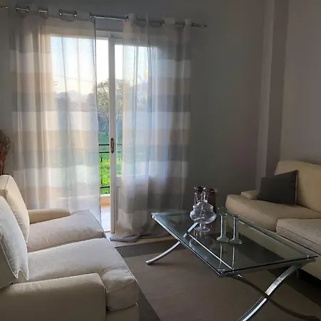 2 Bedroom Ground Floor - Meadow Views Apartment