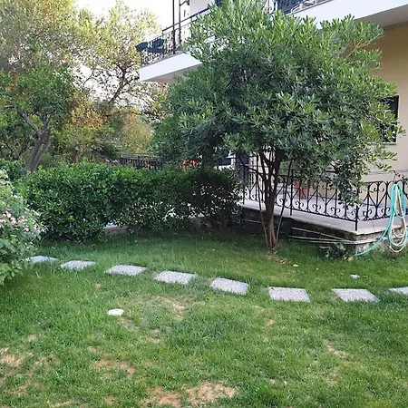 Apartment 2 Bedroom Ground Floor - Meadow Views *