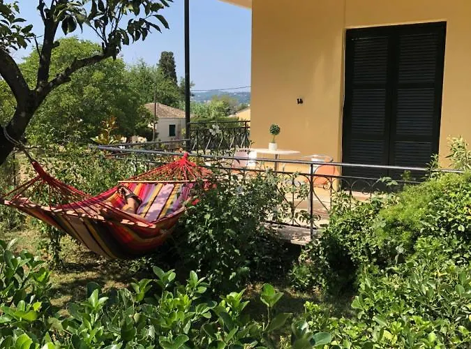 2 Bedroom Ground Floor - Meadow Views Análipsis